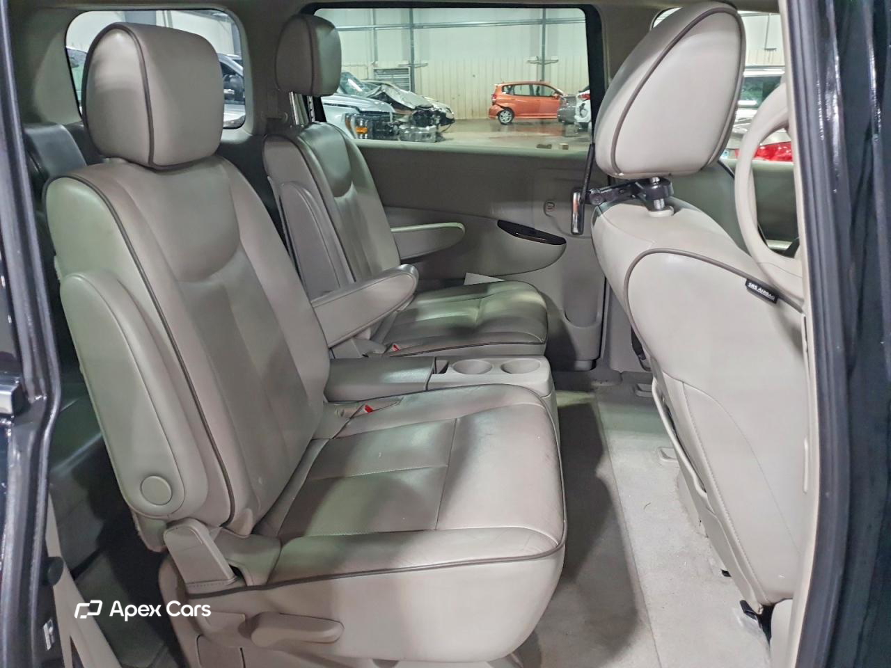 Nissan Quest 2013