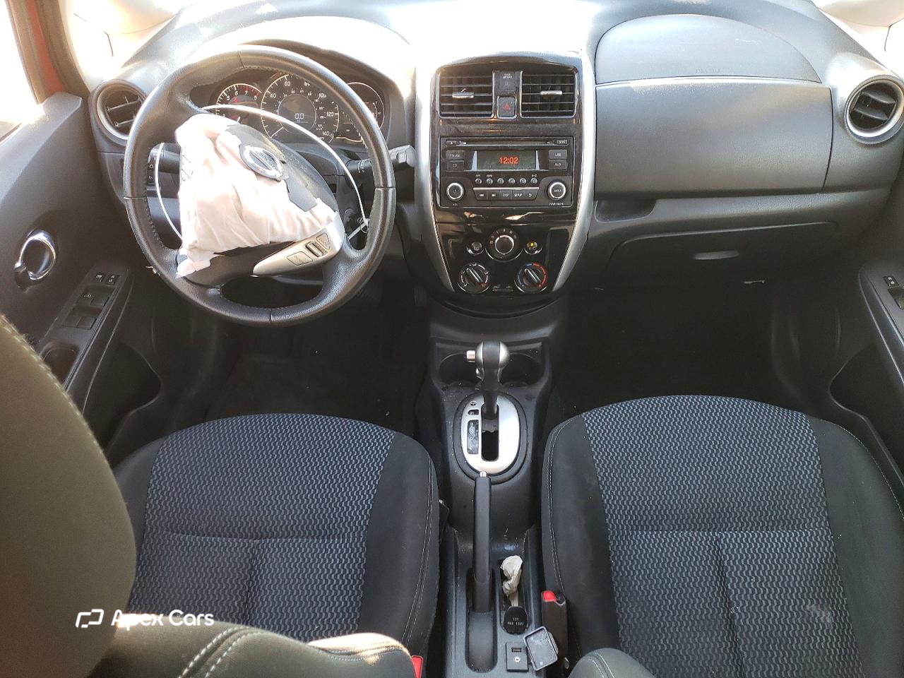 Nissan Versa 2015