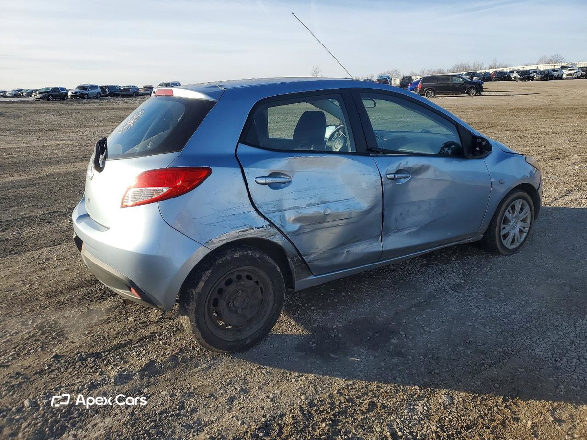 Mazda 2 2013