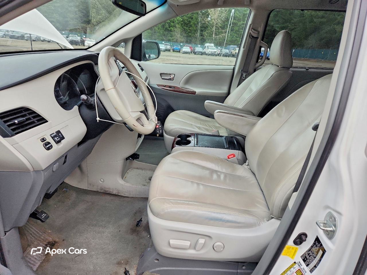 Toyota Sienna 2012