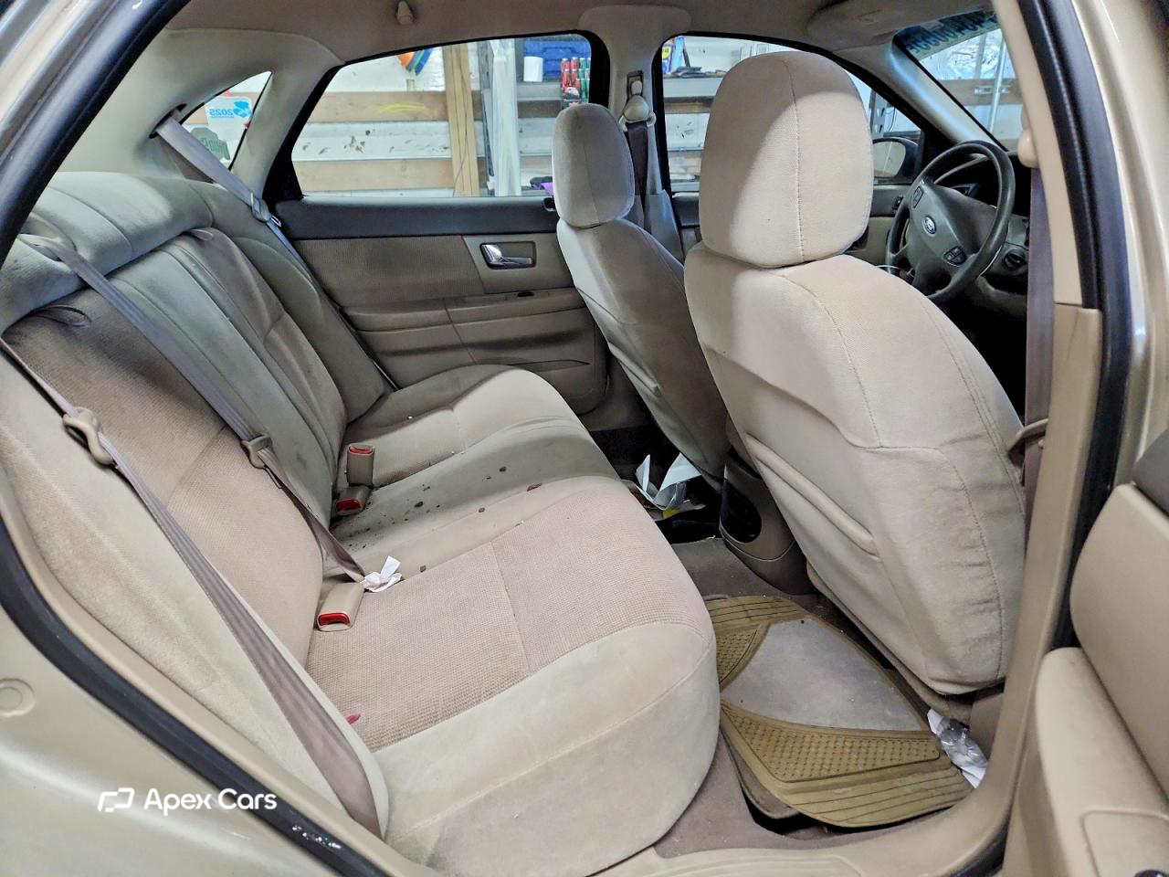 Ford Taurus 2001