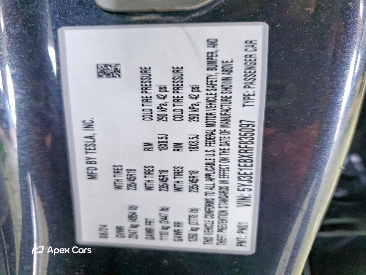 Tesla Model 3 2024