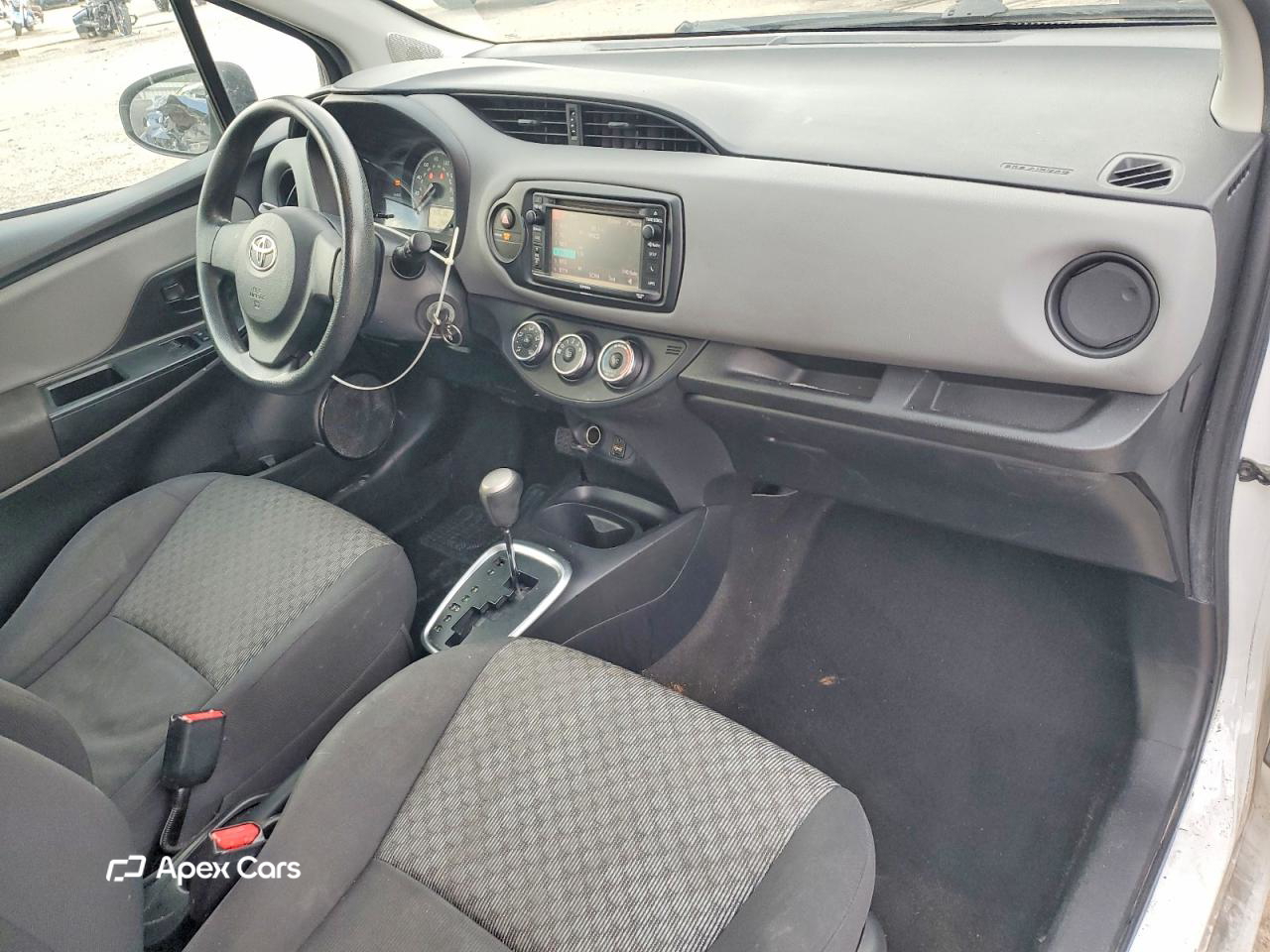 Toyota Yaris 2015