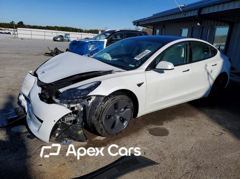 Tesla Model 3 2022 - Image 1 of 13