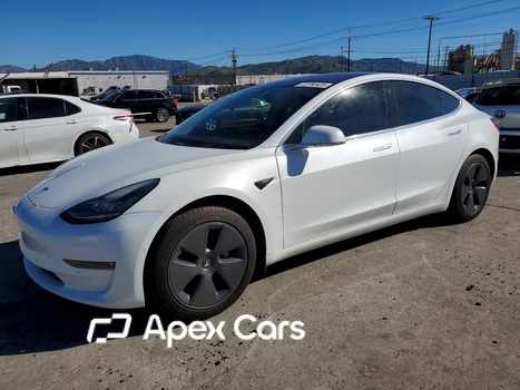 Tesla Model 3 2018 - Image 1 of 13