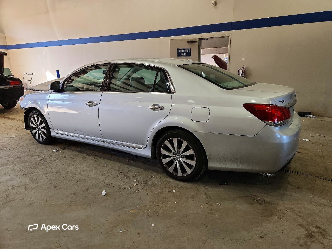 Toyota Avalon 2011