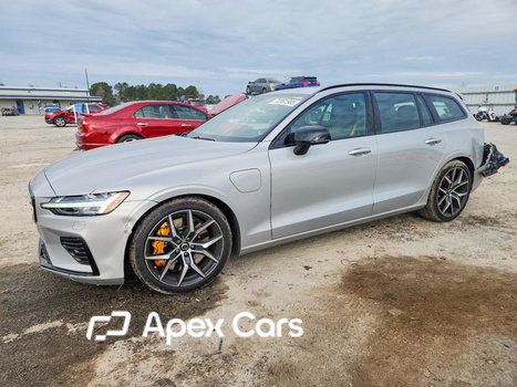 Volvo V60 2025 - Image 1 of 14