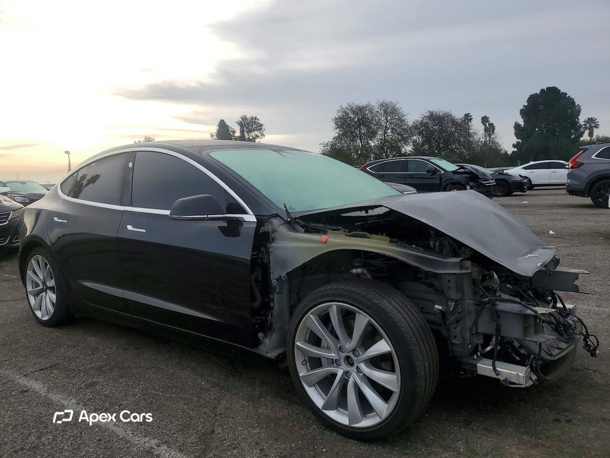 Tesla Model 3 2020