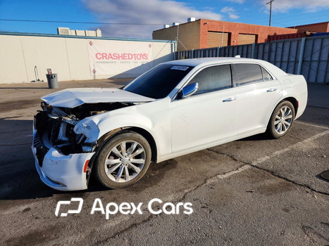 Chrysler 300 2018 - Image 1 of 13
