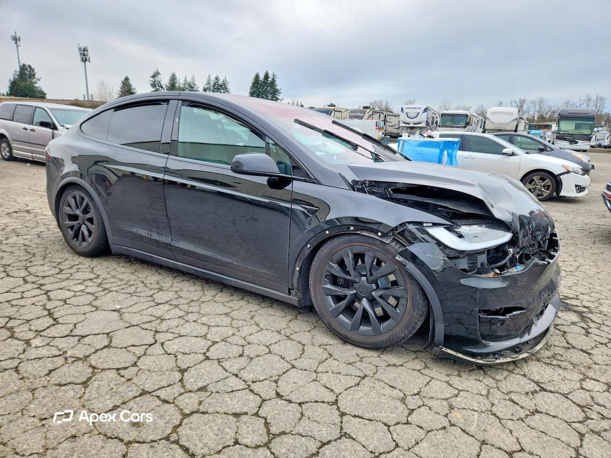 Tesla Model X 2022