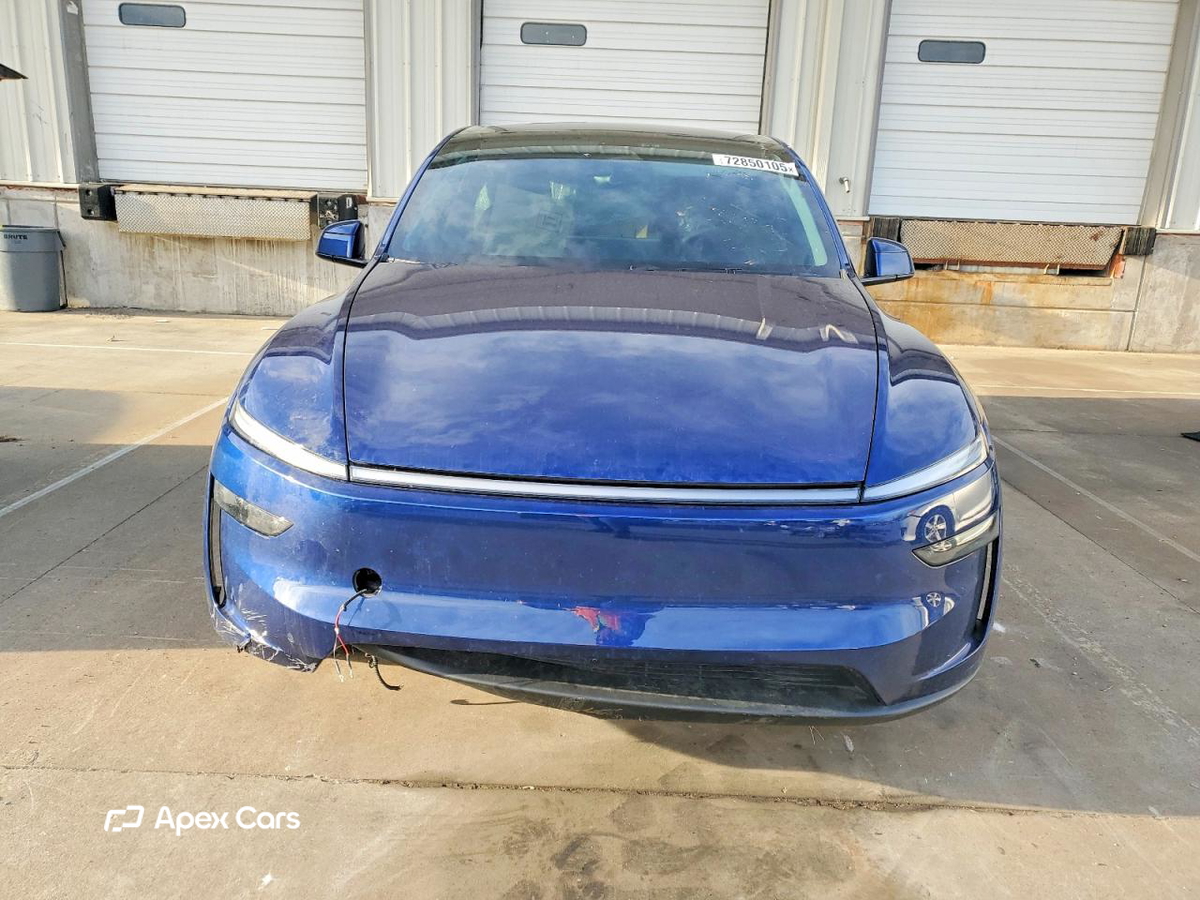 Tesla Model Y 2026