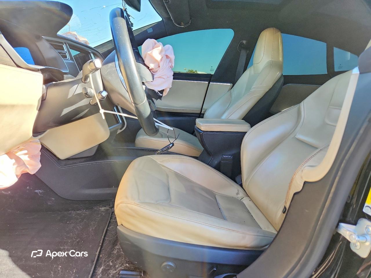 Tesla Model S 2015