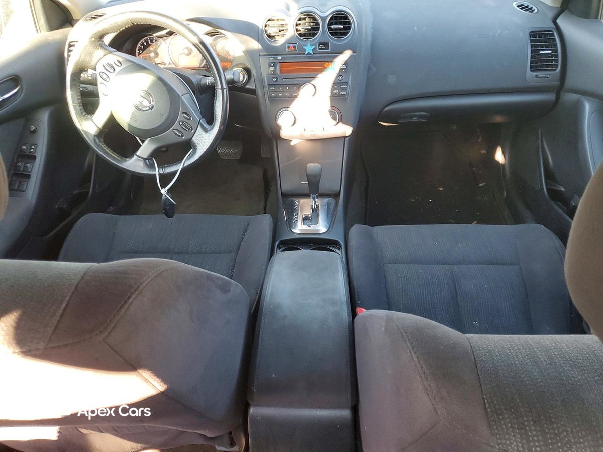 Nissan Altima 2012