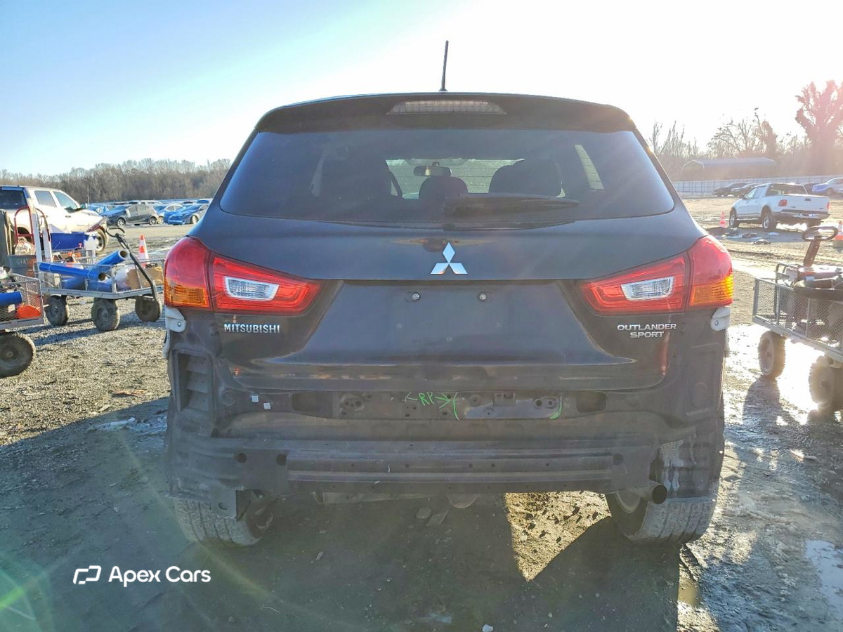 Mitsubishi Outlander 2015