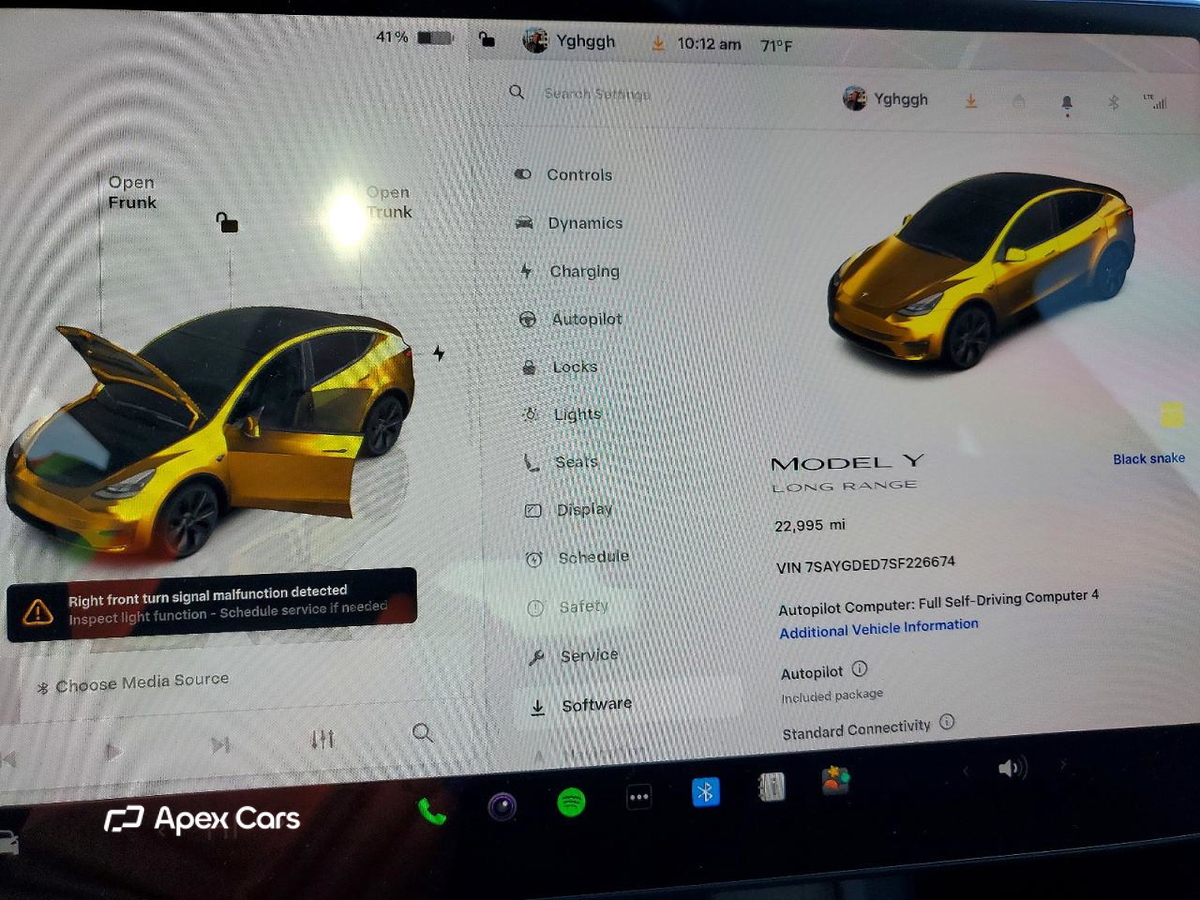Tesla Model Y 2025