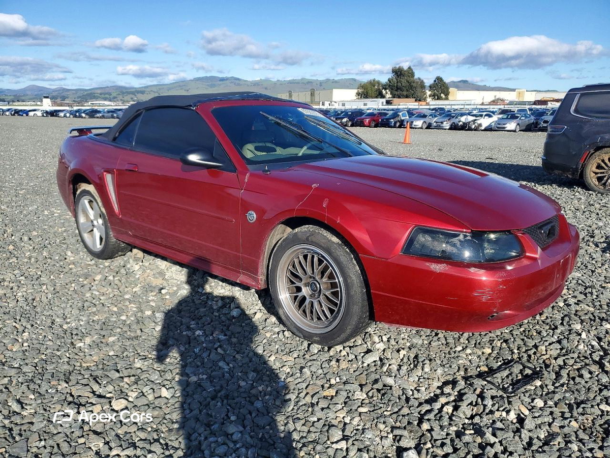 Ford Mustang 2004