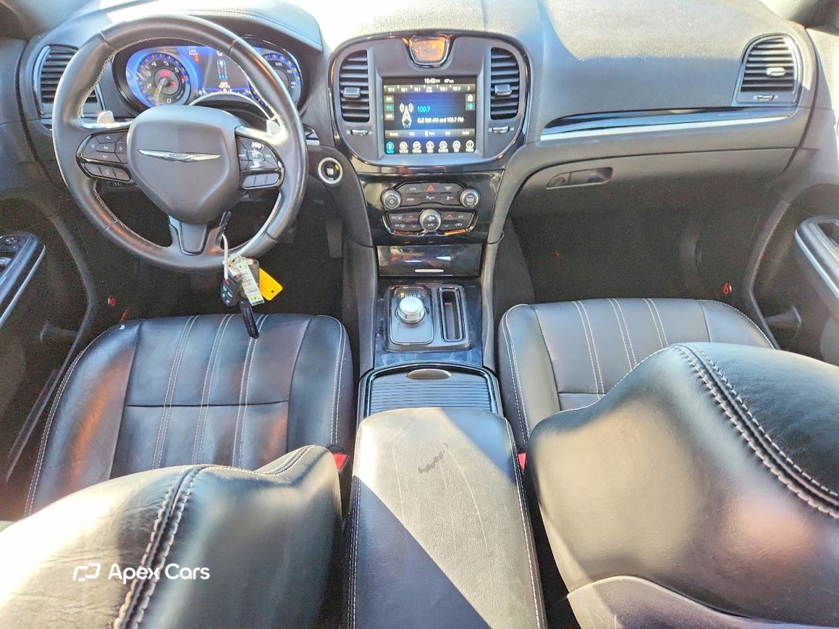 Chrysler 300 2017