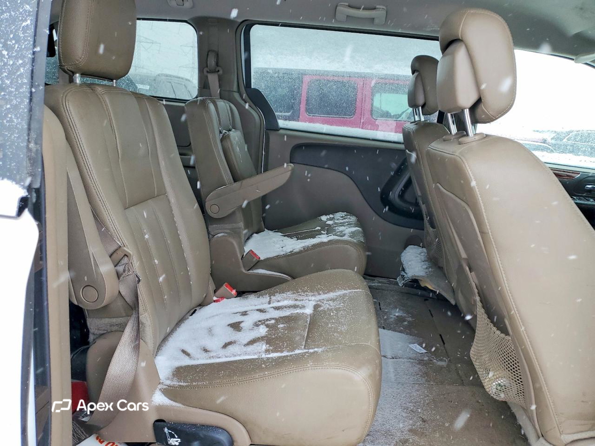 Chrysler Voyager 2016