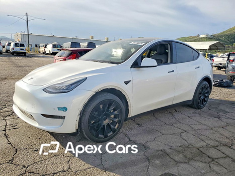 Tesla Model Y 2022 - Image 1 of 14