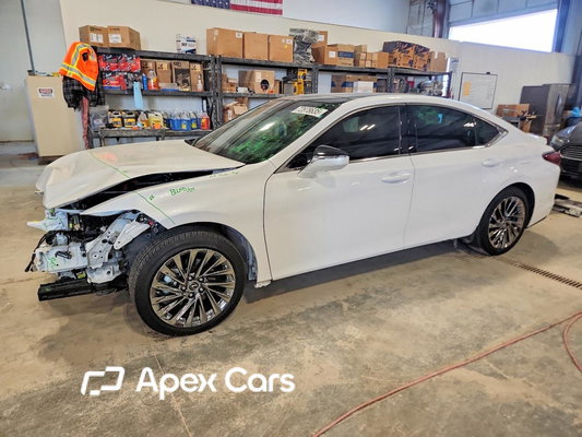 Lexus ES 2025 - Image 1 of 13
