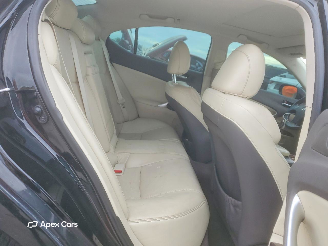Lexus IS 2010