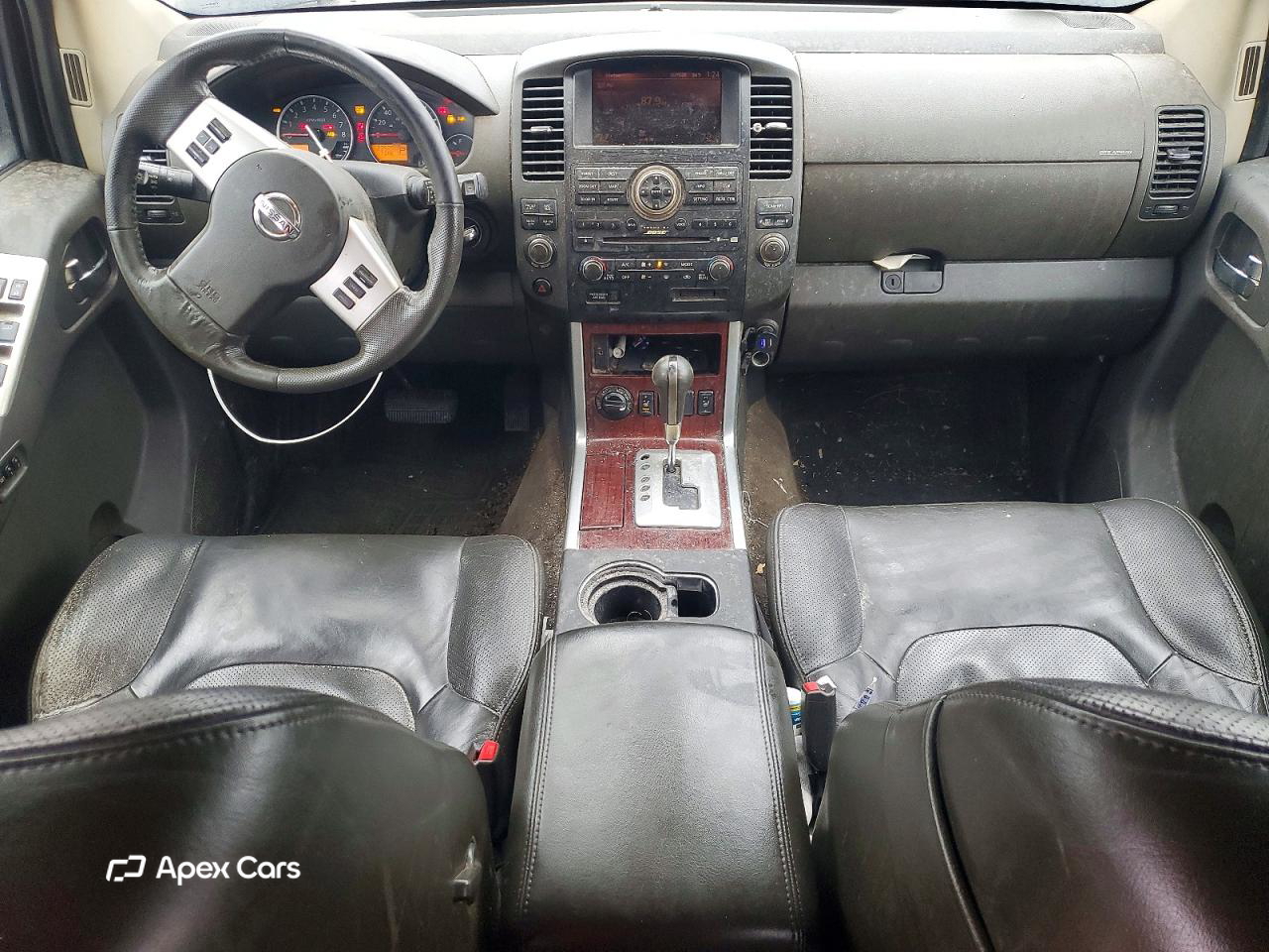 Nissan Pathfinder 2011