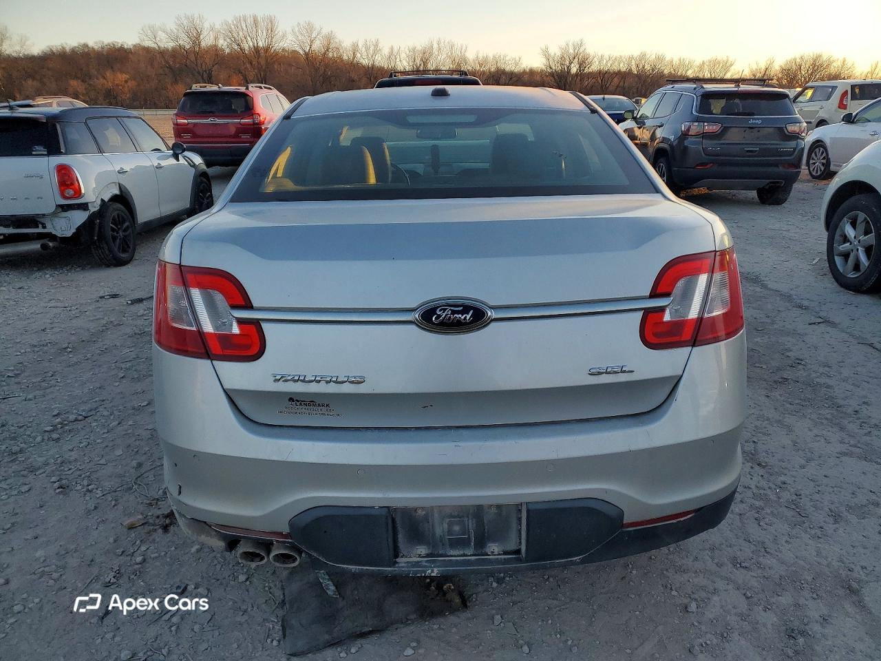 Ford Taurus 2010