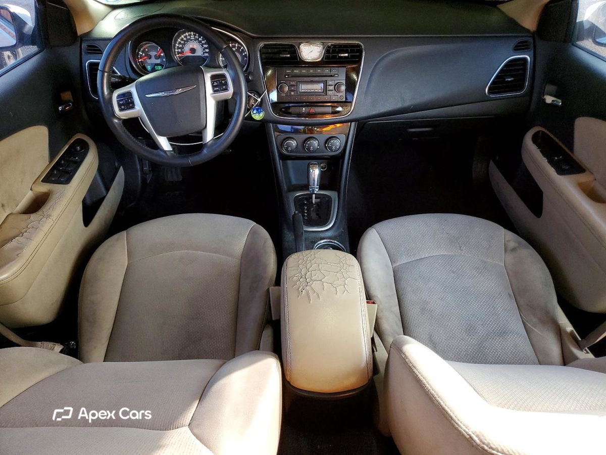 Chrysler 200 2012