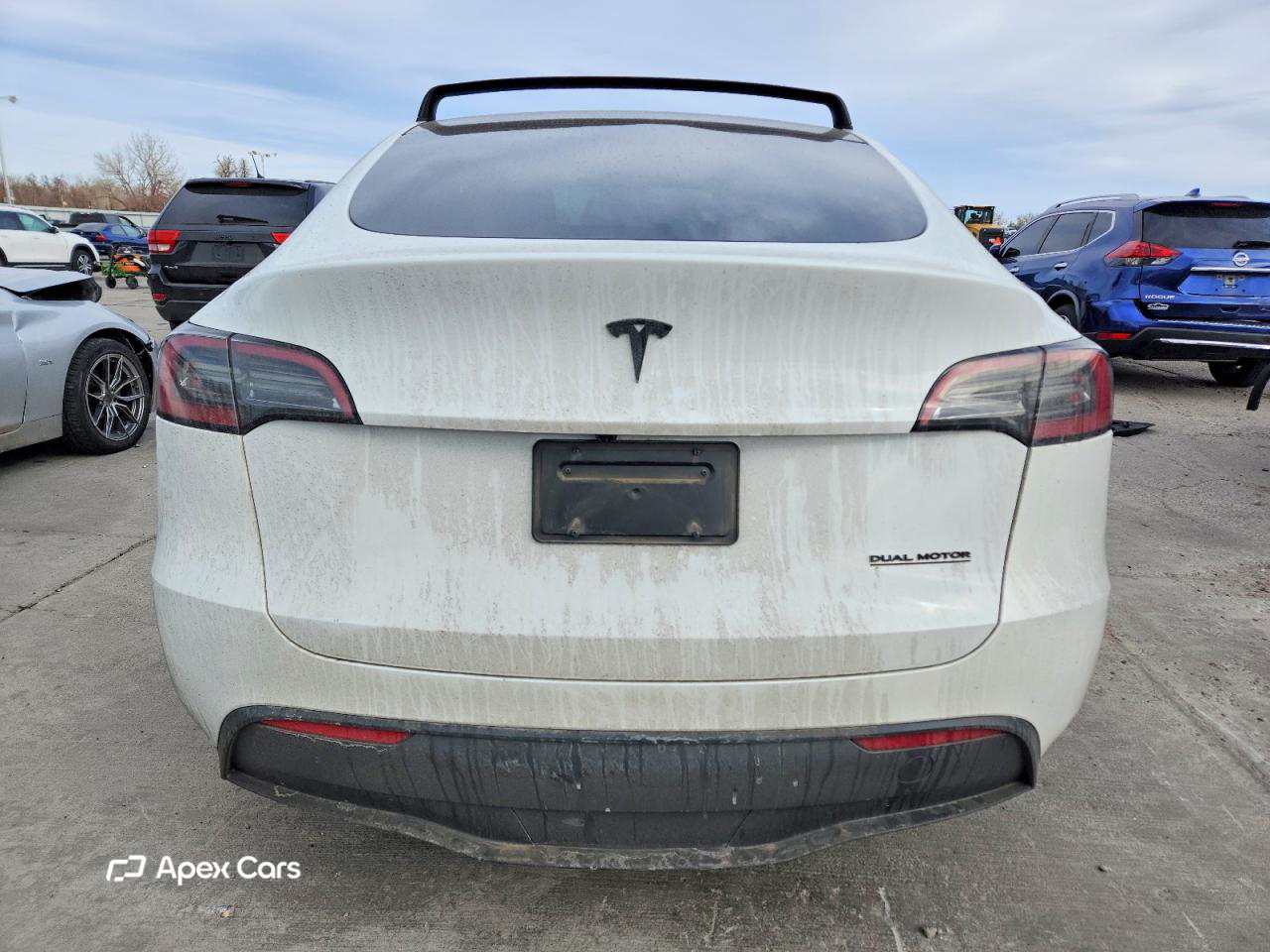 Tesla Model Y 2023