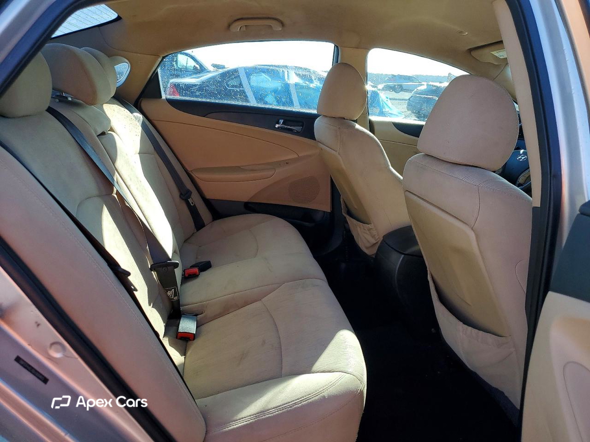 Hyundai Sonata 2011