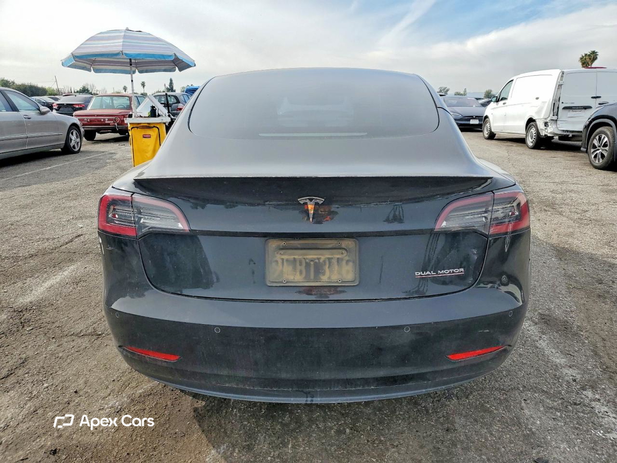 Tesla Model 3 2022