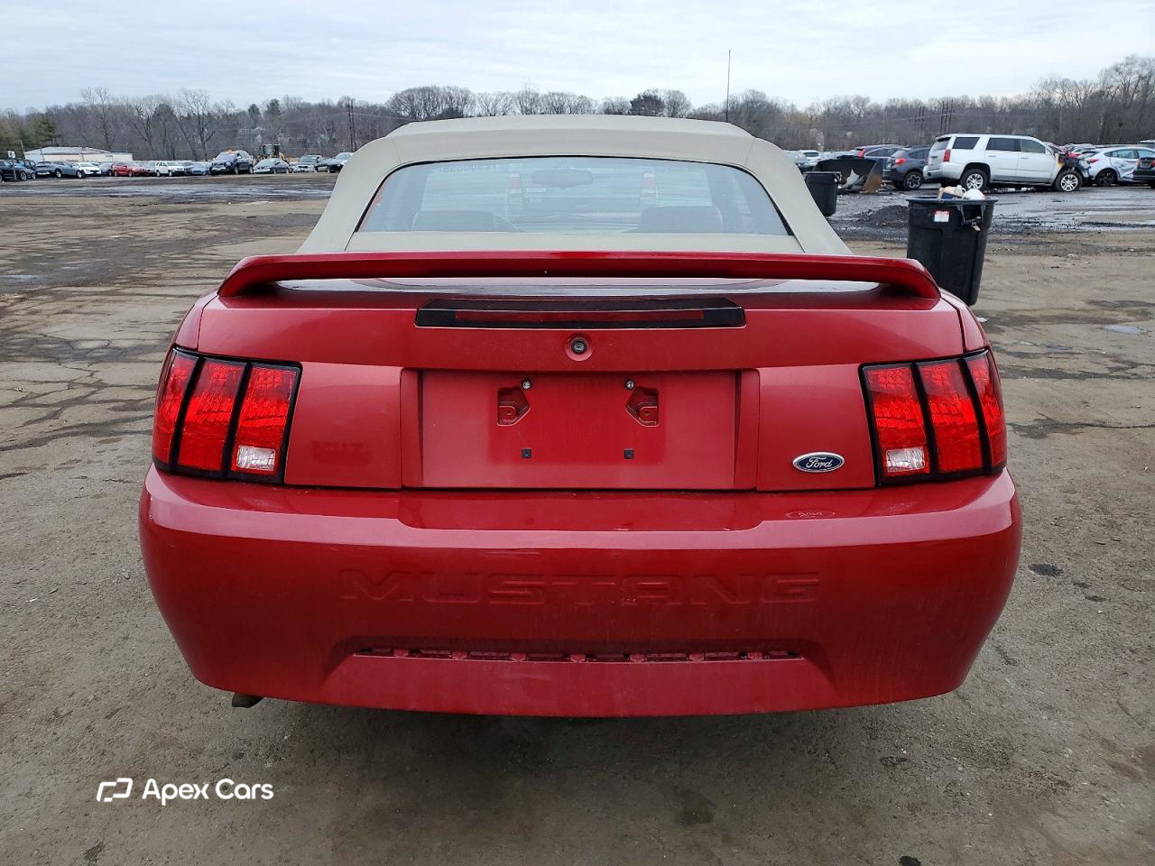 Ford Mustang 2000