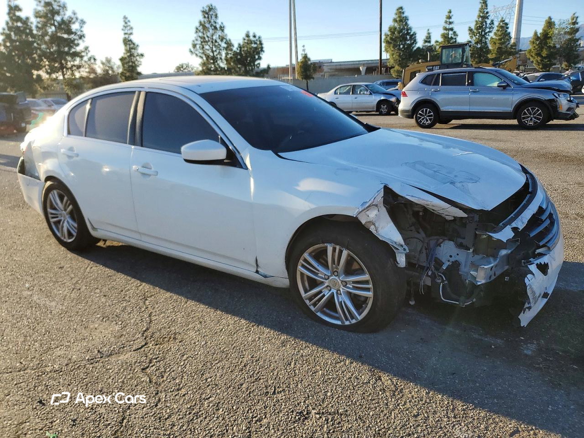 Infiniti G 2013