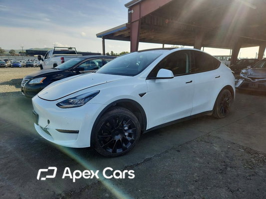 Tesla Model Y 2021 - Image 1 of 12