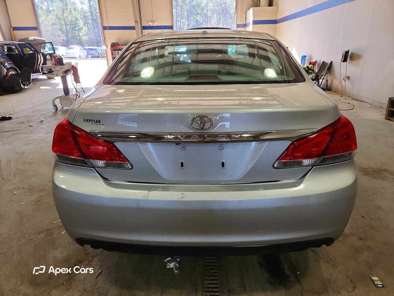 Toyota Avalon 2011