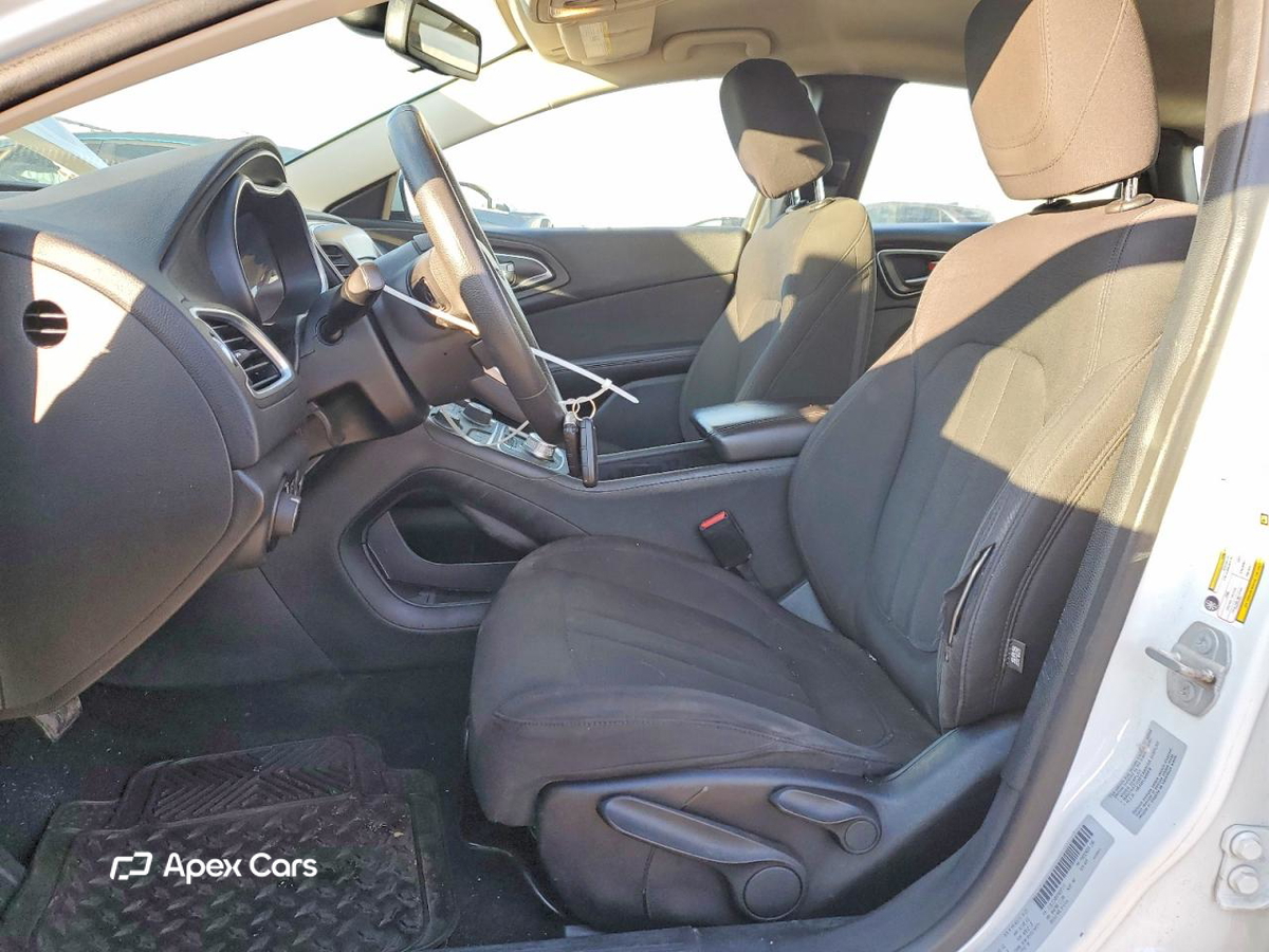 Chrysler 200 2015