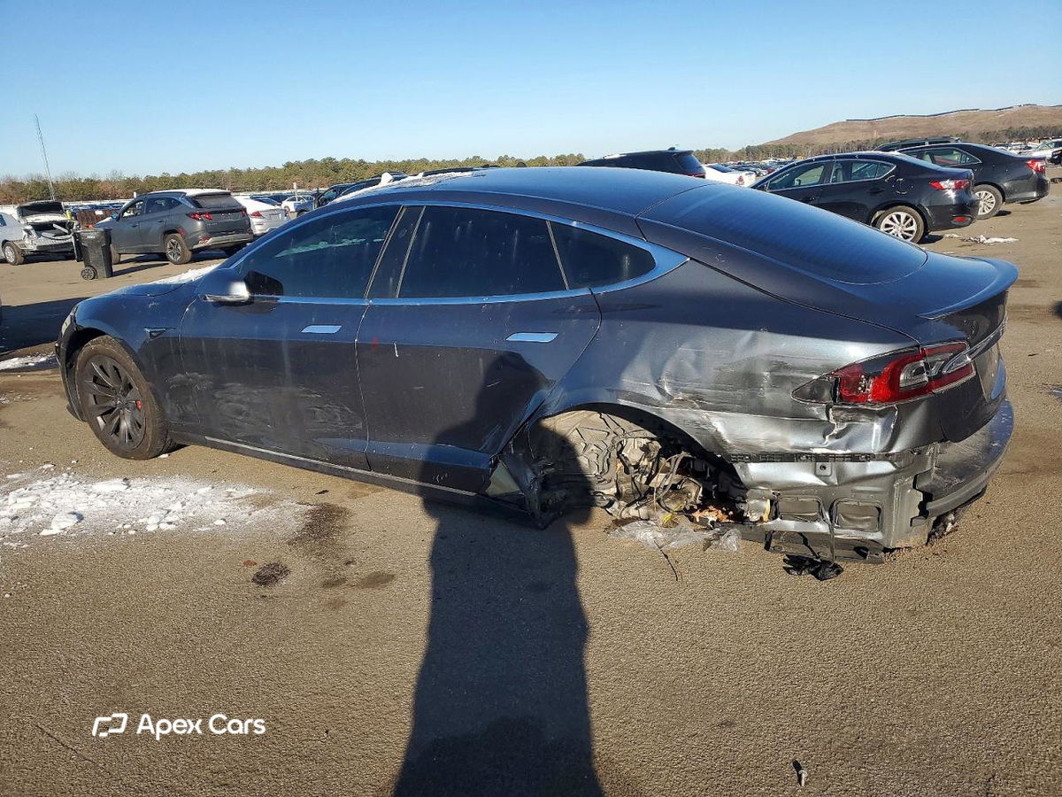 Tesla Model S 2019