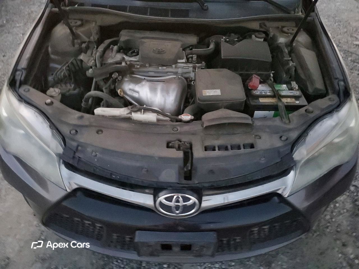 Toyota Camry 2016