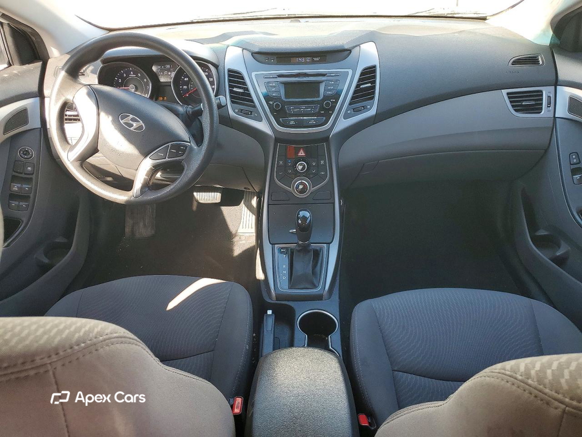 Hyundai Elantra 2016