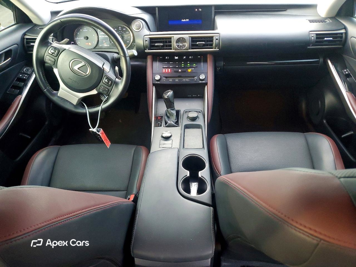 Lexus IS 2017