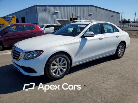 Mercedes-Benz E-klasse 2017 - Image 1 of 12