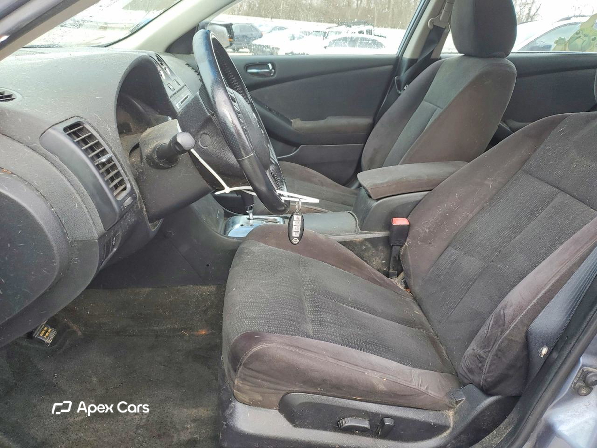 Nissan Altima 2012