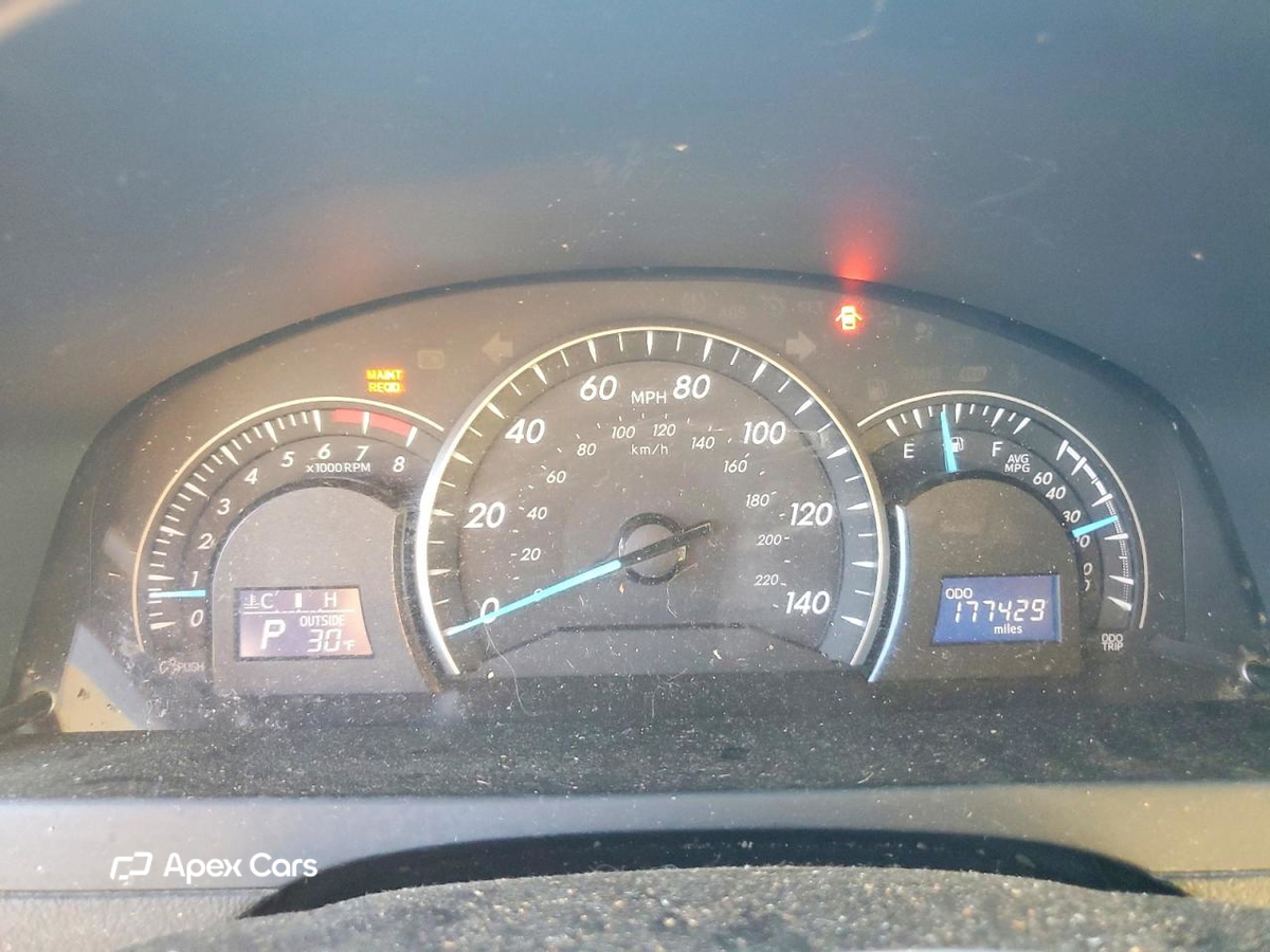 Toyota Camry 2015