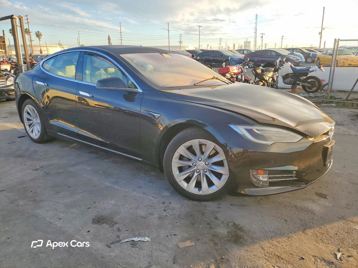 Tesla Model S 2018