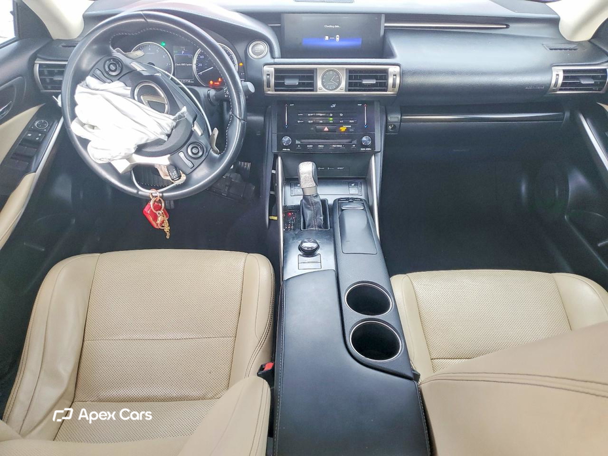 Lexus IS 2014