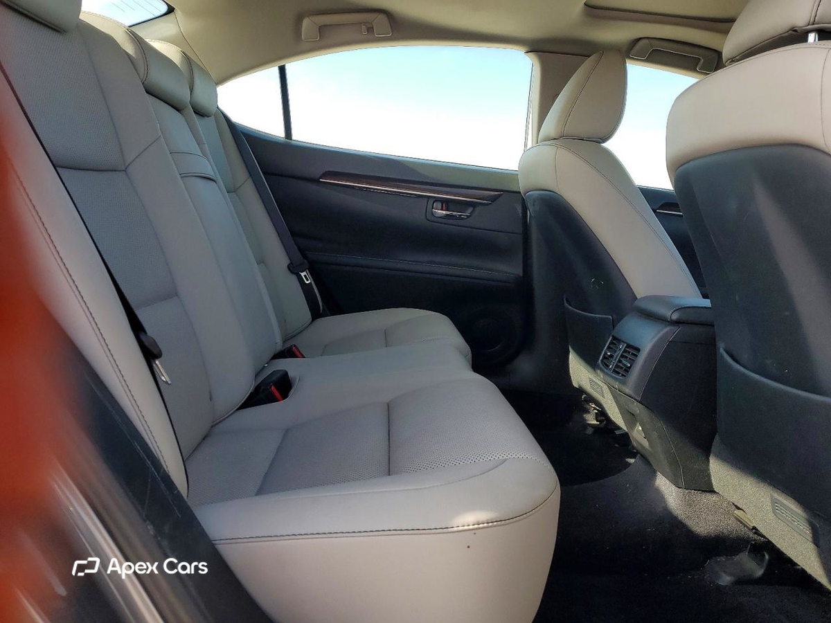 Lexus ES 2015