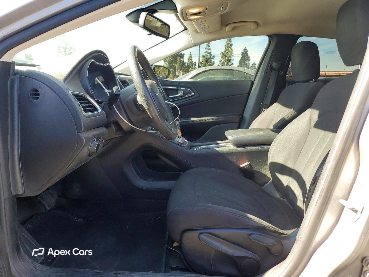 Chrysler 200 2015