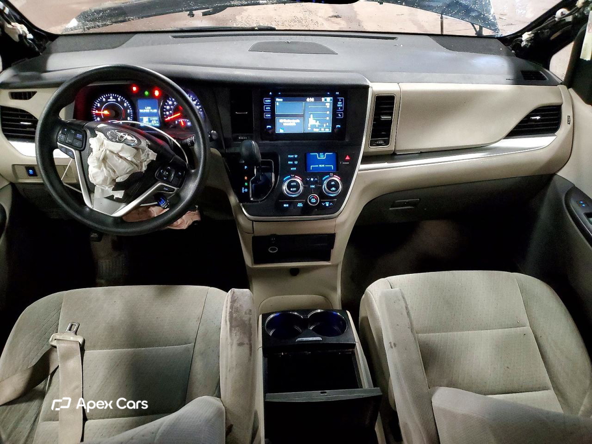 Toyota Sienna 2015