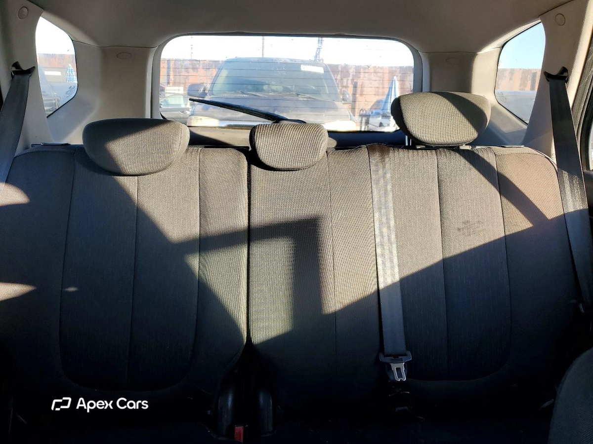 Kia Rondo 2008