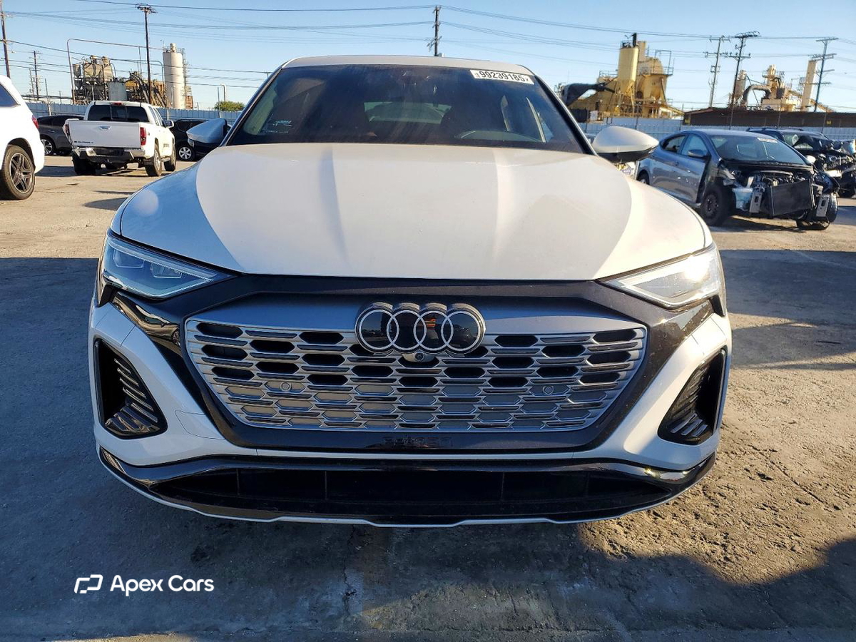 Audi Q8 2024